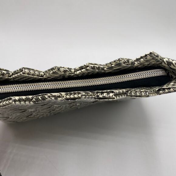 Nahui Ollin Woven Plastic Black & White Y2K Houndstooth Clutch Wristlet‎ - Picture 4 of 7